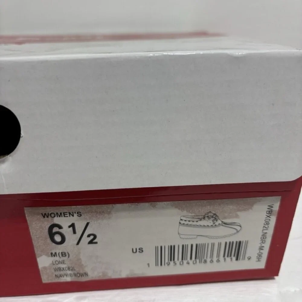Propet women’s lone